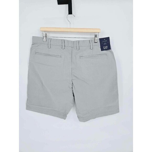 GAP Gray Men’s Flat Front Gray Shorts Size 36 - Picture 3 of 9